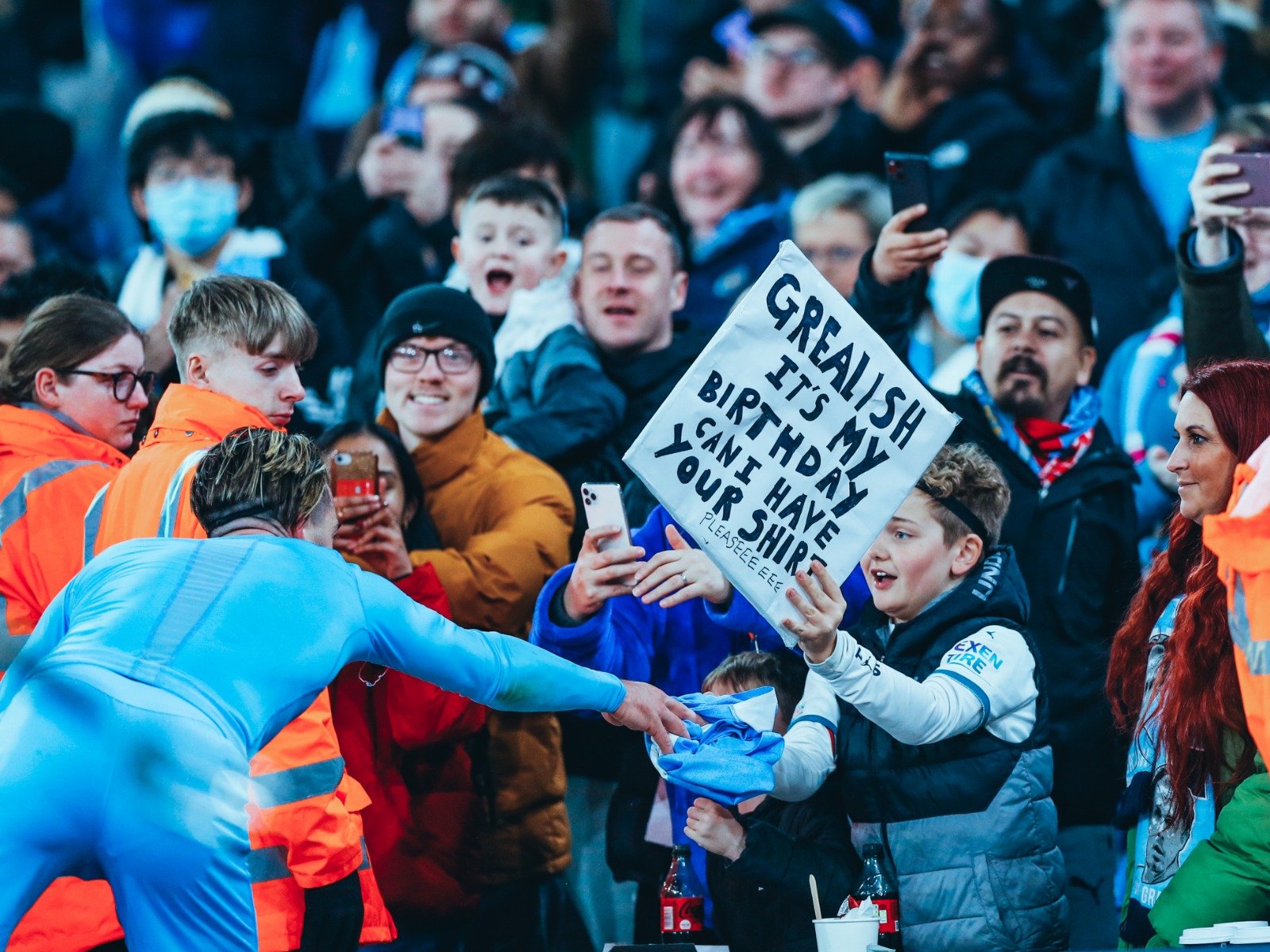 的同时保持 的同时保持